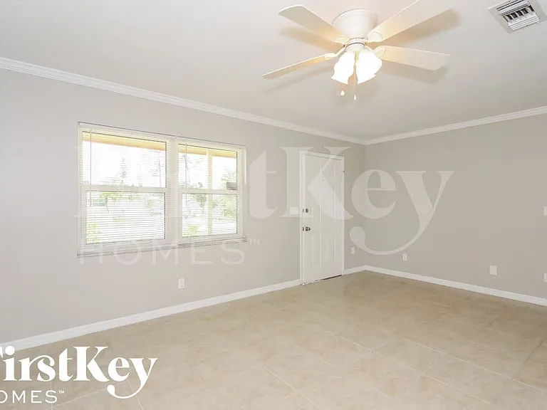 9217 Pomelo Rd E — Photo 3