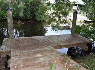 858 E 2nd St, Englewood, FL 34223