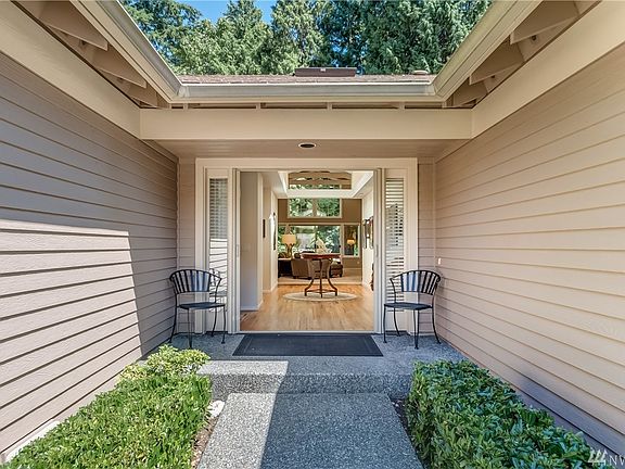 5th image of 9138 Gleneagle Dr