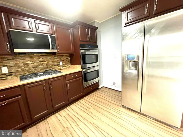 6706 Longridge Dr, Lanham, MD 20706