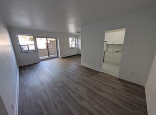 1560 Lawrence Ave W #104, Toronto, ON