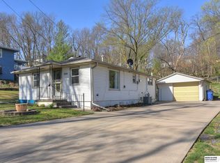 208 N 10th St, Plattsmouth, NE 68048