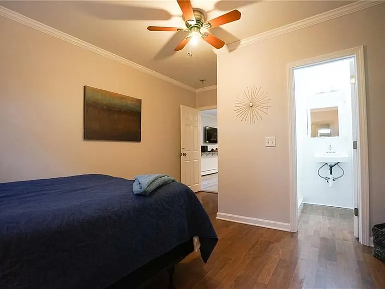603 Thames St #1 — Photo 26