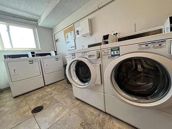 5th image of 3030 S Bannock St #201