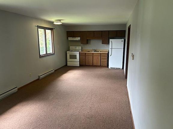 4th image of 202 Barbara St APT 3