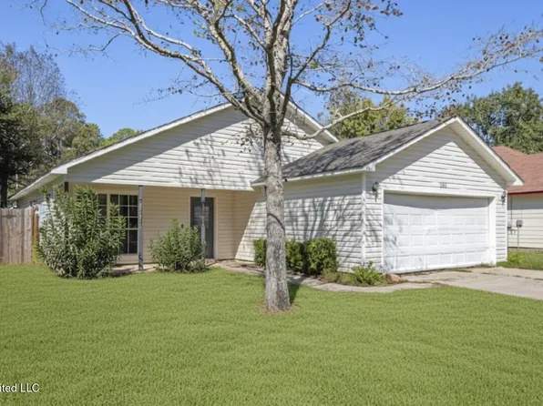 1901 Porpoise Dr, Gautier, MS 39553