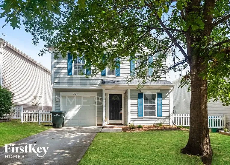 2025 Beckwith Ln — Photo 2