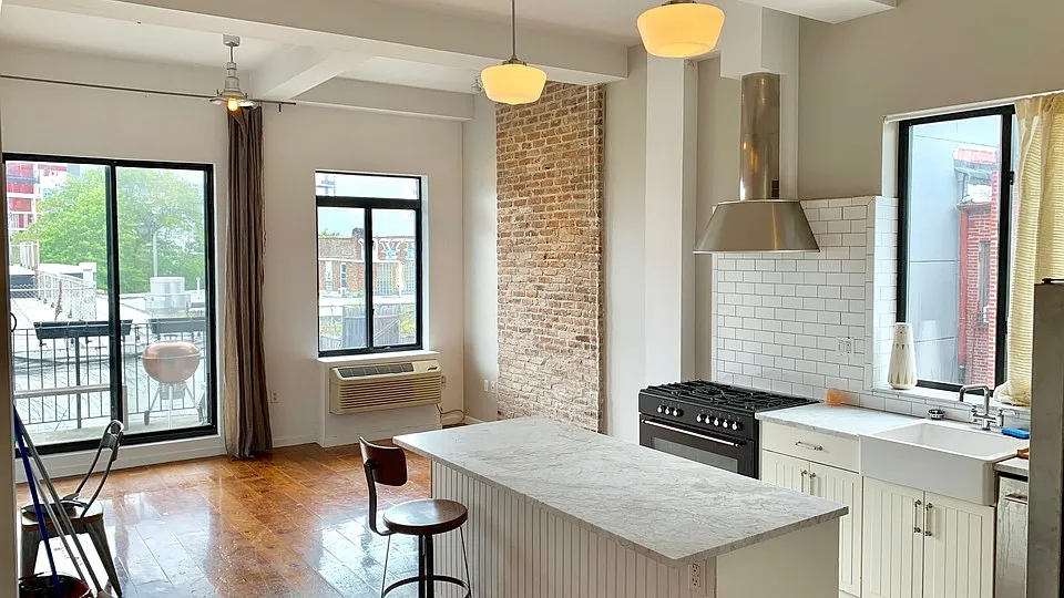 113 Richardson Street — Photo 1