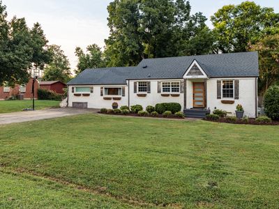 2621 Live Oak Rd, Nashville, TN, 37210