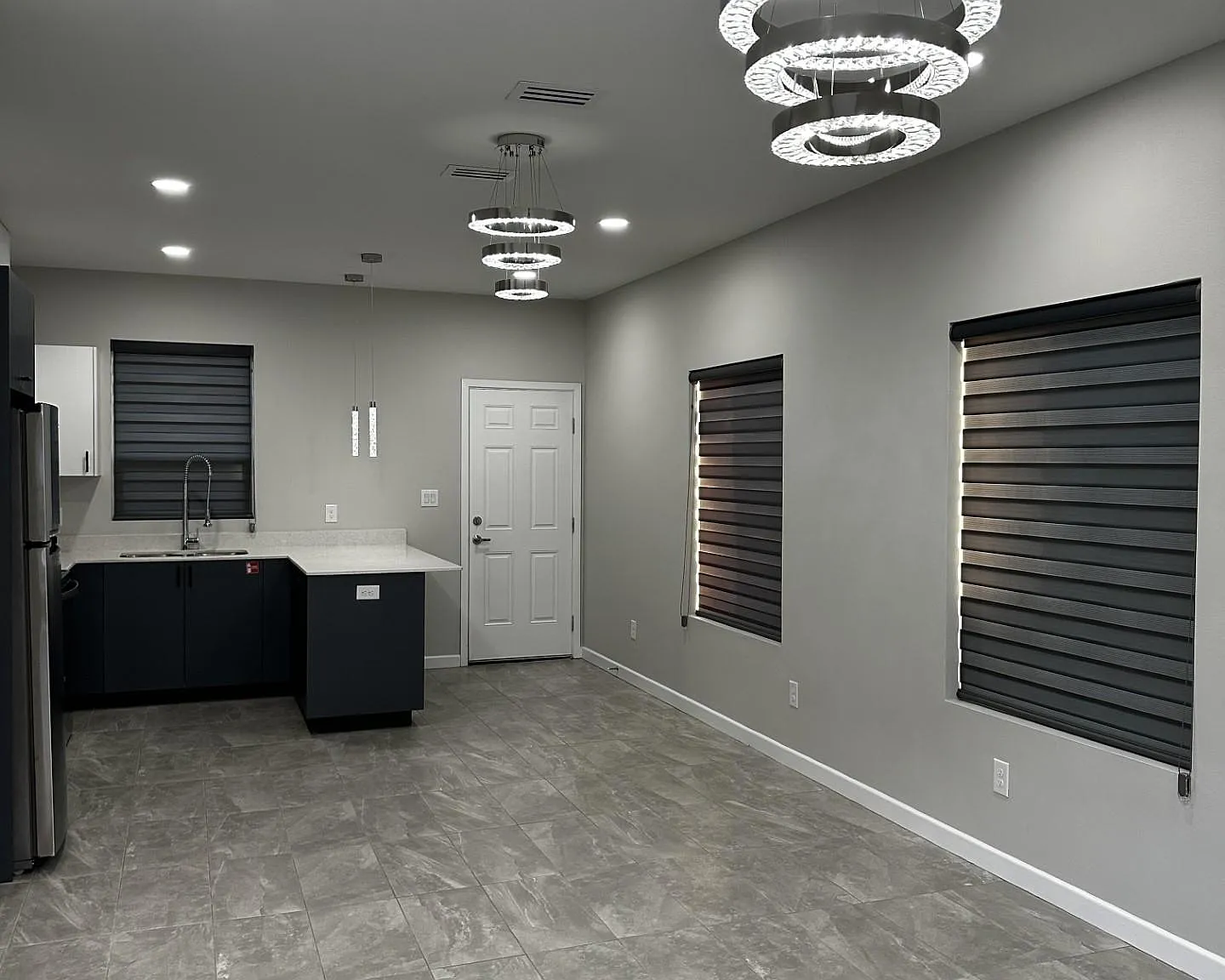 1002 Sugar Garden Dr — Photo 2