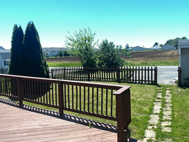 50 Carriage House Dr — Photo 11