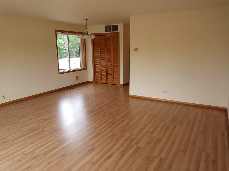 5806 N Napoleon Ave #1 — Photo 5