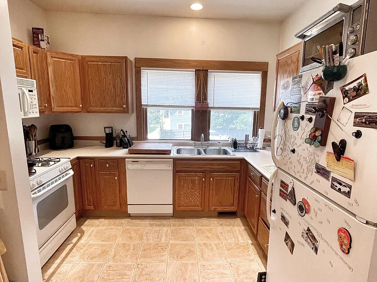 211 Prospect Ave NE #1 — Photo 6