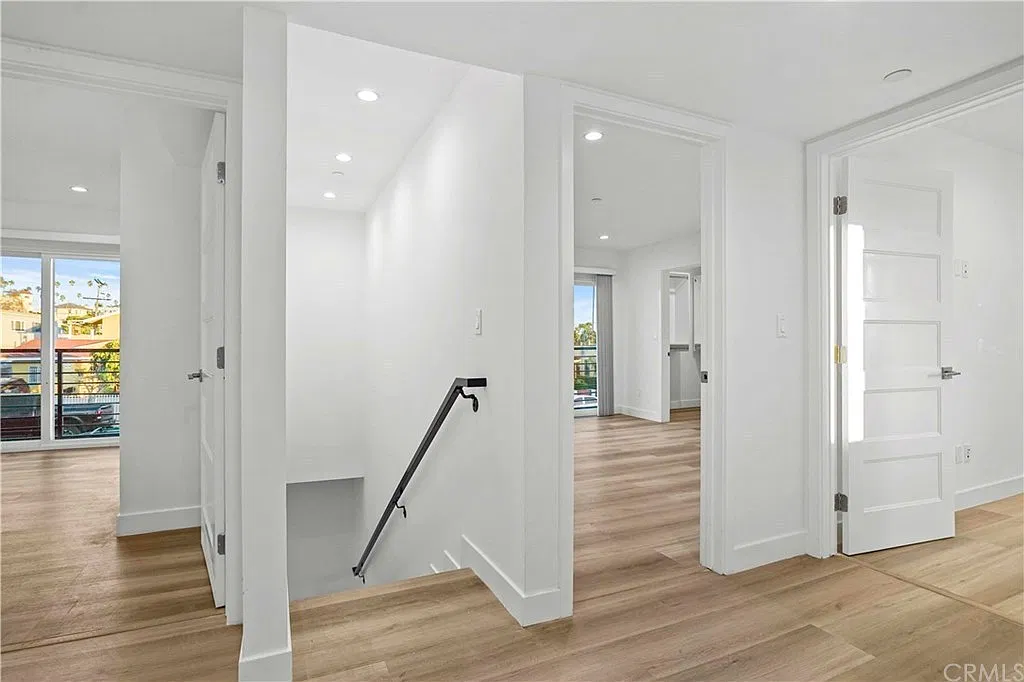 4 bed, 2.5 bath, 1450 sqft, $4,495 — Photo 4