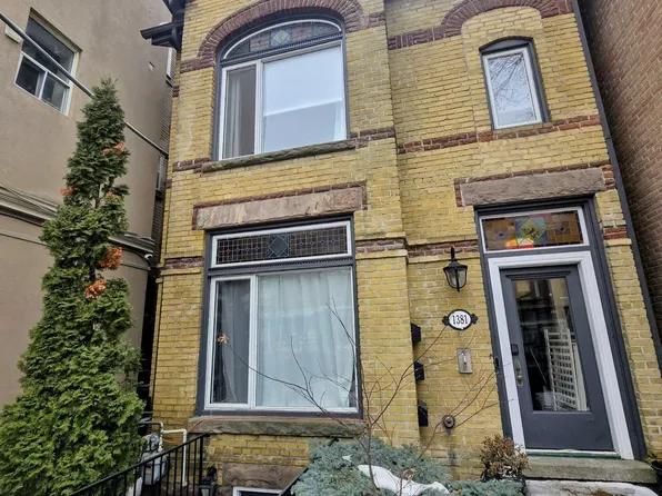 1381 Queen St E #A, Toronto, ON M4L 1C7