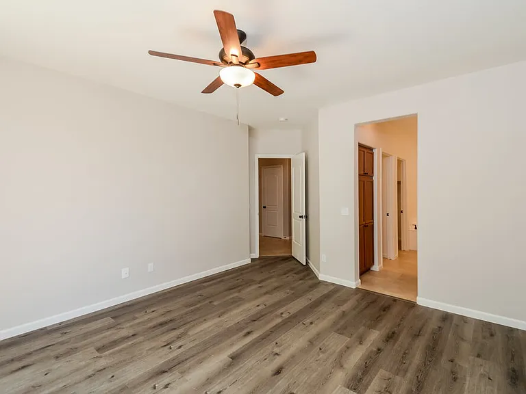 13673 W Cypress St — Photo 9