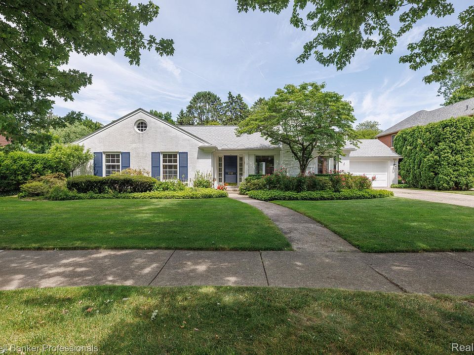 1st image of 1018 Harvard Rd