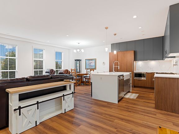 5th image of 6429 Market Ave #26