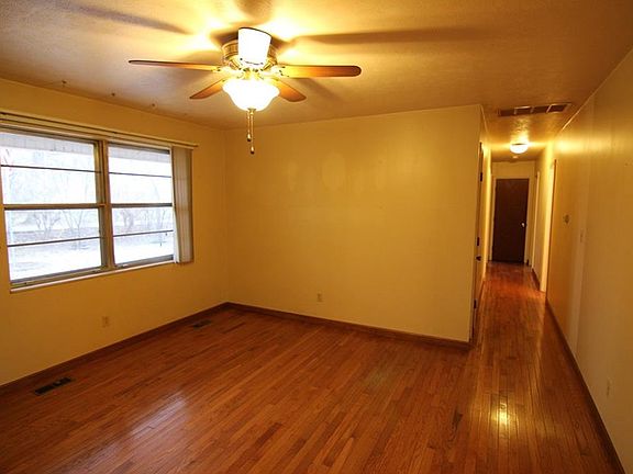 5th image of 2744 W Sugar Creek Dr
