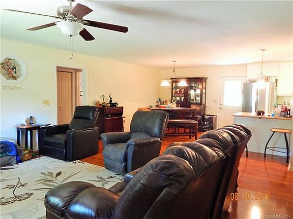 4th image of 129 Woodline Dr #495/496