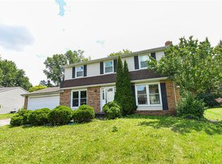 25 Lost Feather Dr, Fairport, NY