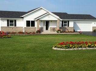 18-14 Lake Carroll Blvd, Lanark, IL 61046