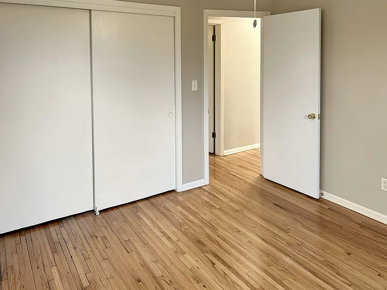 Highland Terrace — Photo 14