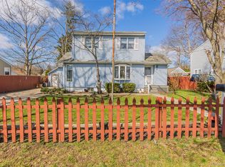 32 Jefferson Avenue, Brentwood, NY