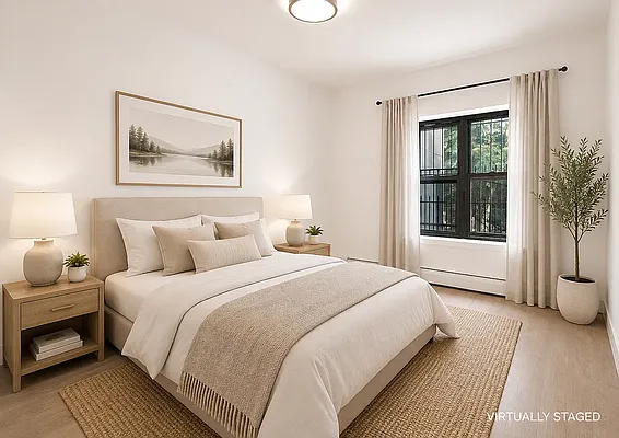 Bedroom, photo 1