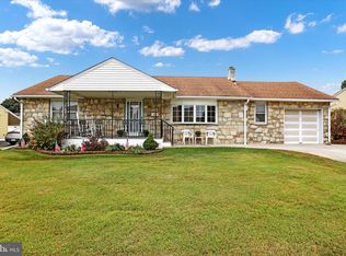 907 Bayard St, Bristol, PA 19007
