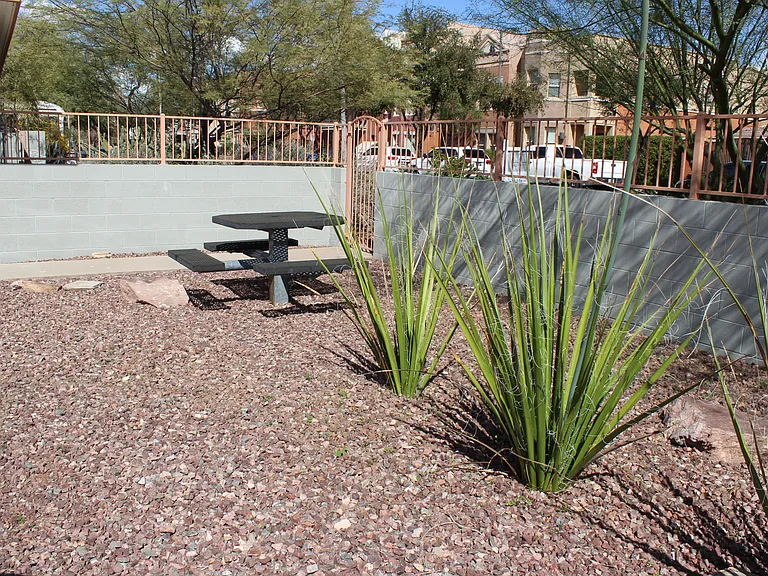 604 S Roosevelt St #8 — Photo 15