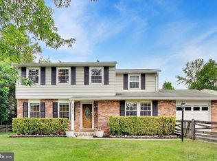 5932 Peregrine Dr, Burke, VA 22015