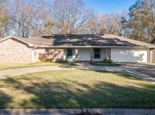 3616 Longstreet Dr, Pearl, MS 39208