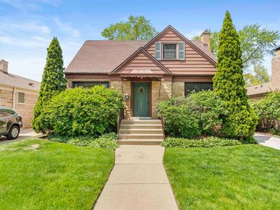 (Undisclosed Address), Chicago, IL, 60655