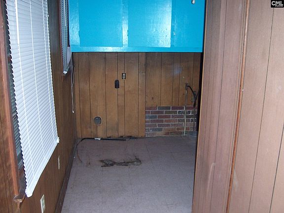 5th image of 1223 Clarkson Ave
