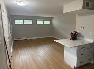 1040 Busse Hwy #201, Park Ridge, IL 60068