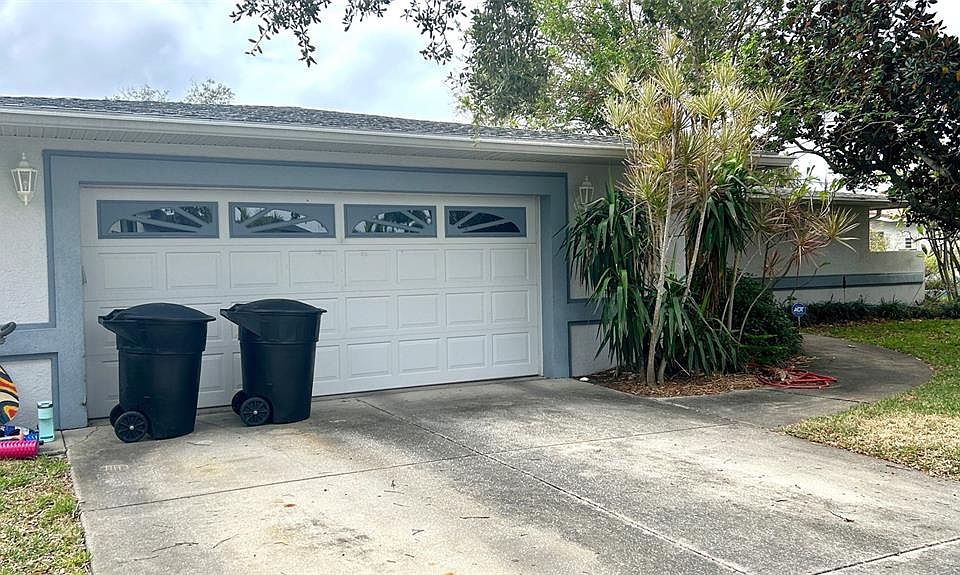 1st image of 386 BAYVIEW DRIVE NE