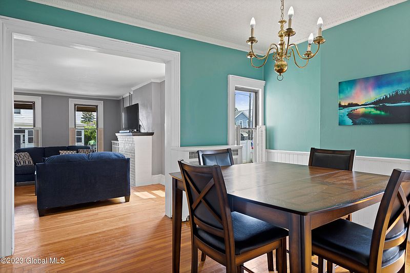 5th image of 1341 5th Avenue
