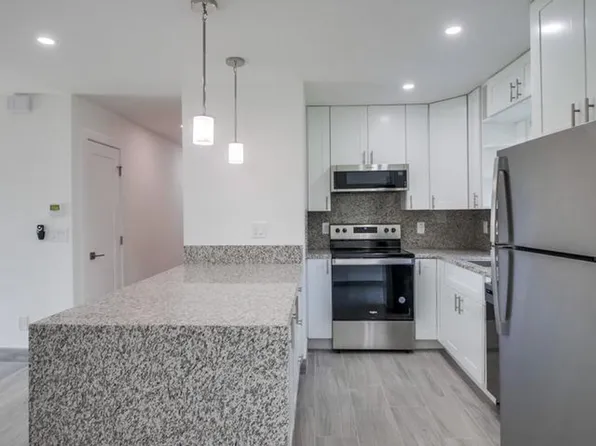 3603 King St APT J, La Mesa, CA 91941