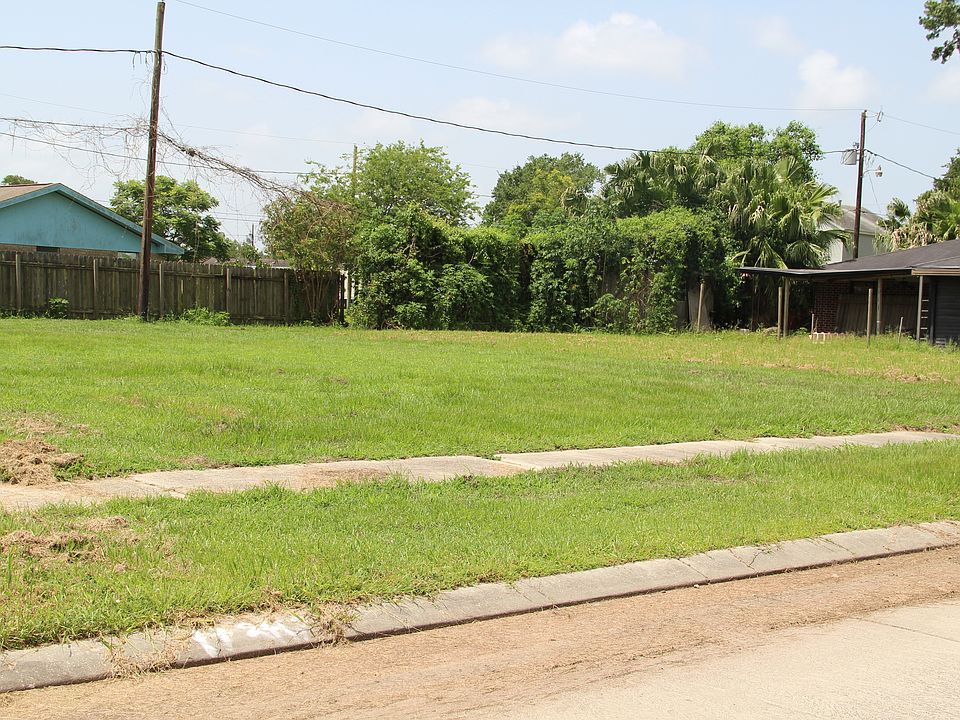 2nd image of 2419 Repose St