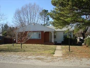 1st image of 2312 Farrand Dr