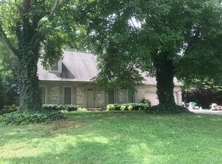 1117 Windridge Dr, Maryville, TN 37803
