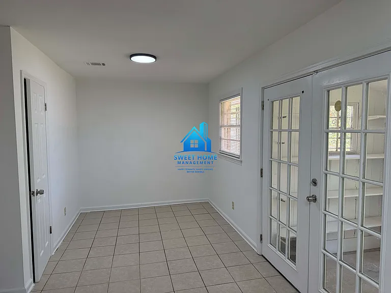 1618 Edgechester Ave — Photo 4
