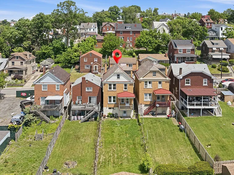 135 Saint Joseph St — Photo 4