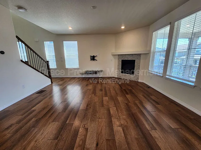 808 Byrd Dr — Photo 7