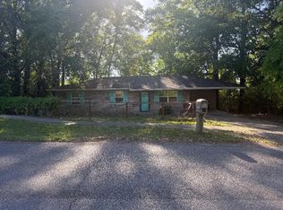 93 N 1st St, Defuniak Springs, FL 32433
