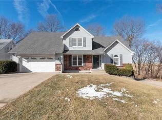 2220 N Salem Dr, Independence, MO 64058