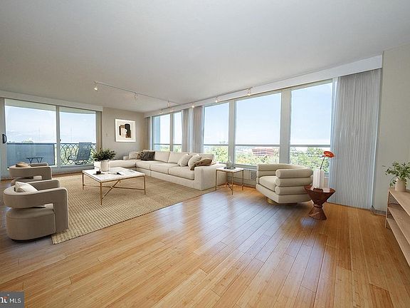 3rd image of 50 Belmont Ave APT 1010