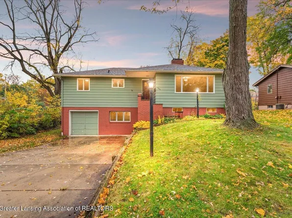 946 Delridge Rd, East Lansing, MI 48823