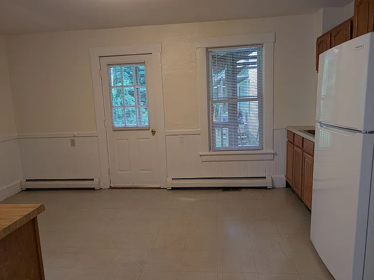 404 S Main St — Photo 6
